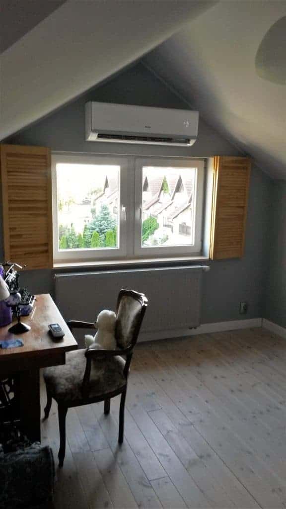 klimatyzacja gree zamontowana nad oknem w jelczu-laskowicach