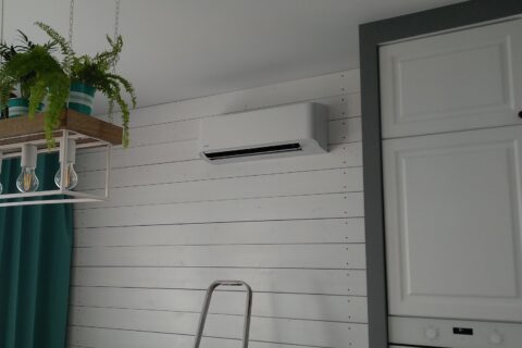 Klimatyzacja Toshiba w domu w miejscowości Dobrzykowice